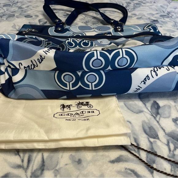 Authentic Blue and White Coach Oversized Bag - Picture 5 of 12